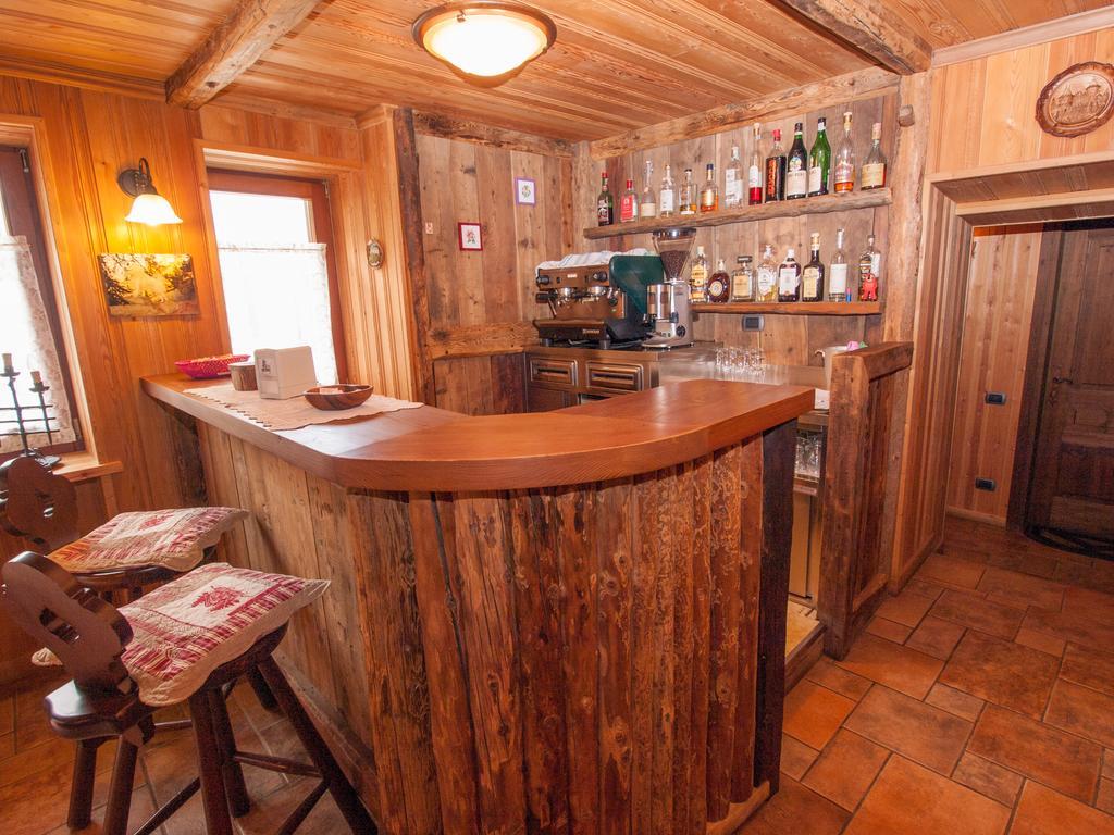 Le Vieux Rascard Chambres D'Hotes Champoluc Dış mekan fotoğraf