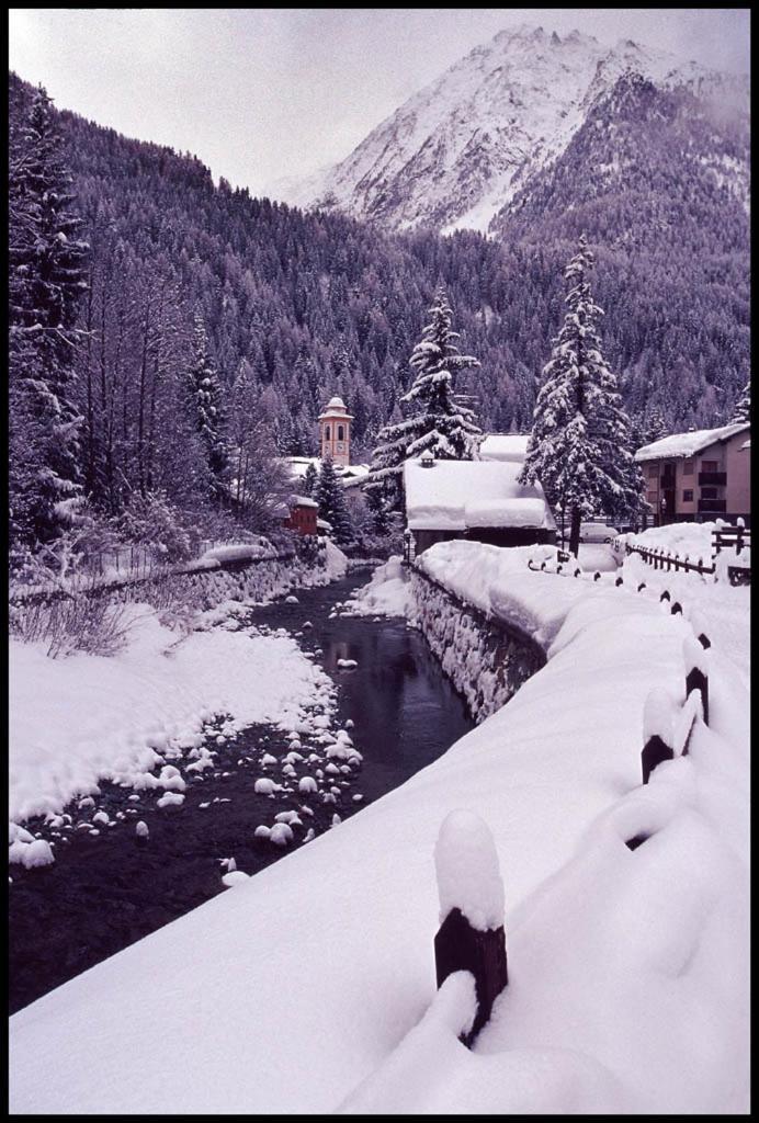 Le Vieux Rascard Chambres D'Hotes Champoluc Dış mekan fotoğraf