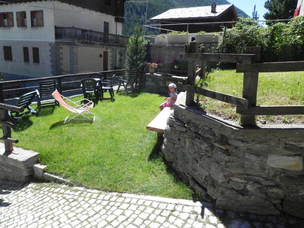 Le Vieux Rascard Chambres D'Hotes Champoluc Dış mekan fotoğraf